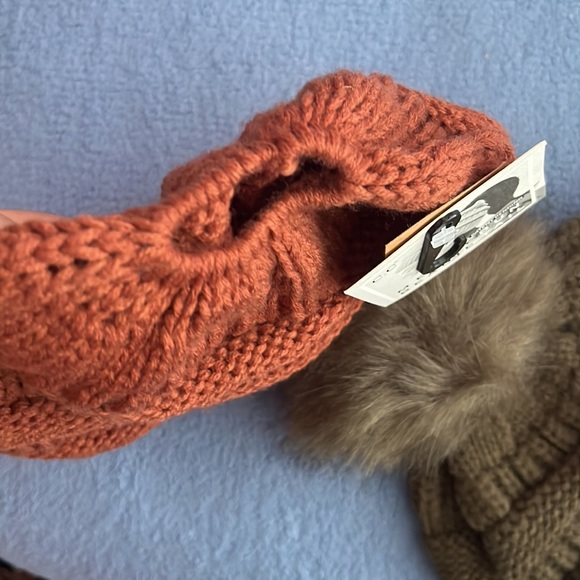 CC beanies - Picture 2 of 3